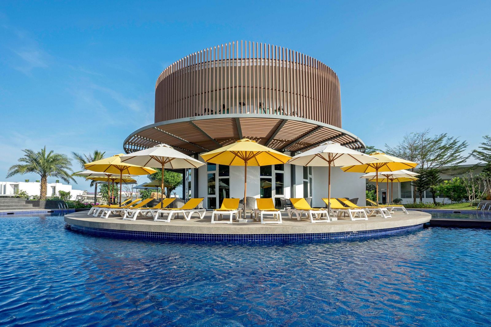 resort Long Hải 5sao - Theme Travel